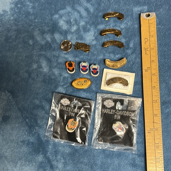 Harley-Davidson Pins 12 pcs - Picture 7 of 9